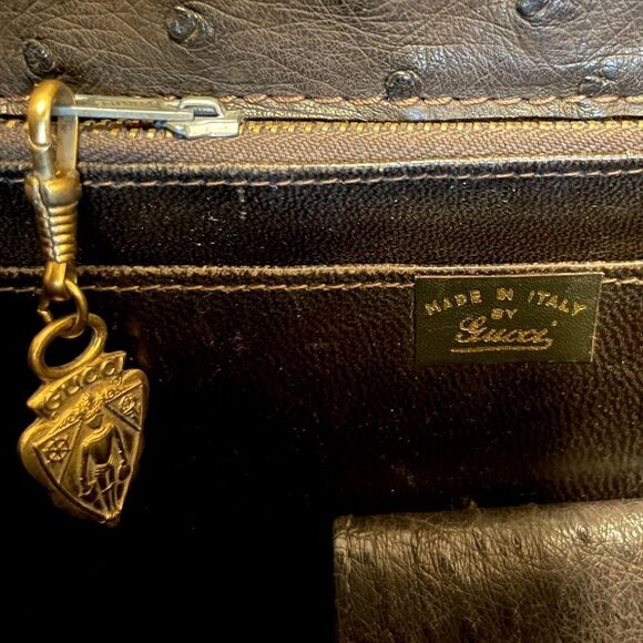GUCCI Circa 60’s Brown Ostrich leather & Braided Gold Hardware Shoulder Bag - Picture 3 of 15